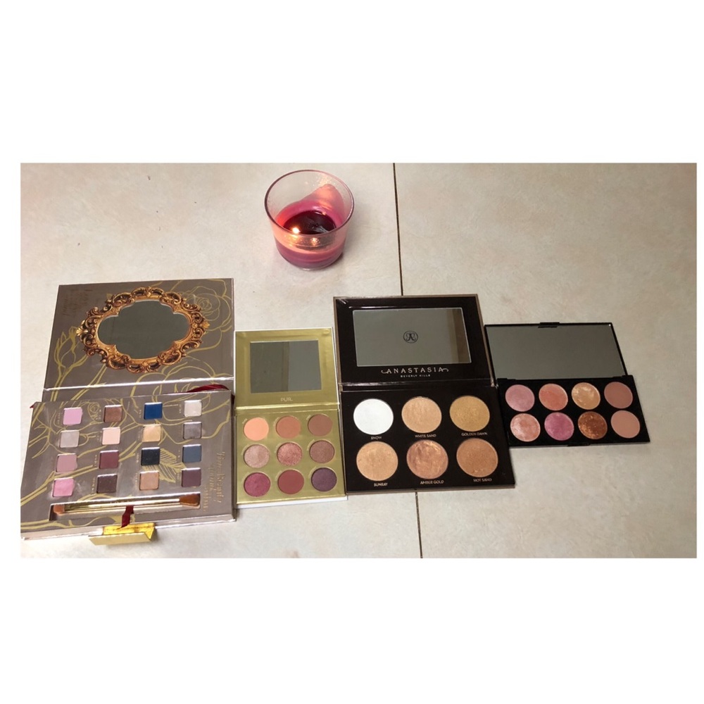 Eyeshadows and highlighter